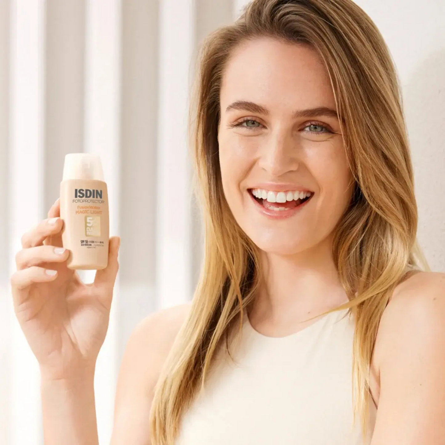 Fusion Water Color Light SPF 50